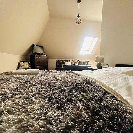 Dom Supelek Bed & Breakfast ดุสนิกิ สดรอย ภายนอก รูปภาพ